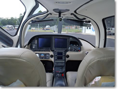 Cirrus SR22 interior - N352SR